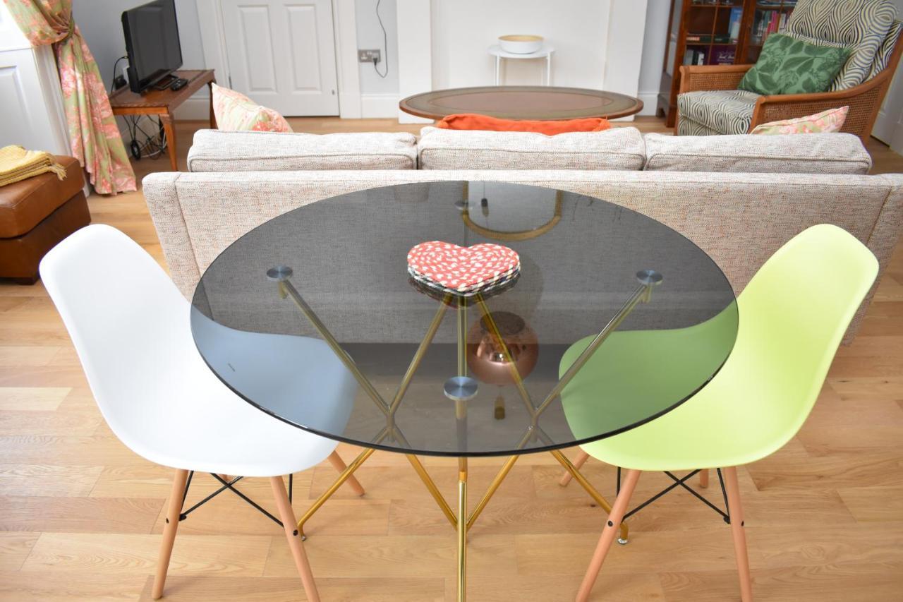 Bernard St - Bright And Spacious 1 Bed Apartment At The Shore! Edinburgh Dış mekan fotoğraf
